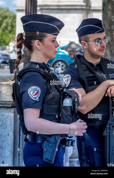 a police officer in france figgerits